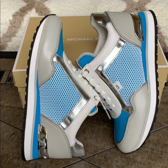 MICHAEL KORS MADDY TRAINER MESH PERFECT SKY
NWT - Picture 10 of 16